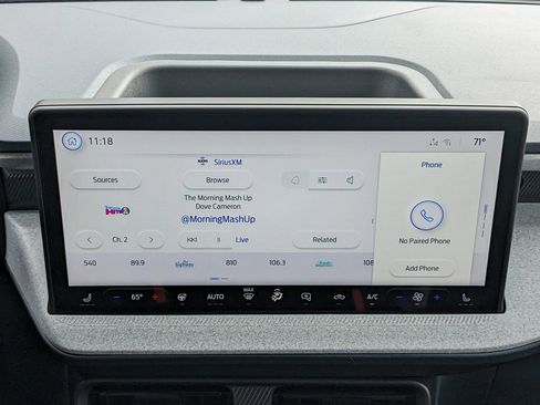 New 2025 Ford Maverick XLT w/ XLT Luxury Package image 21