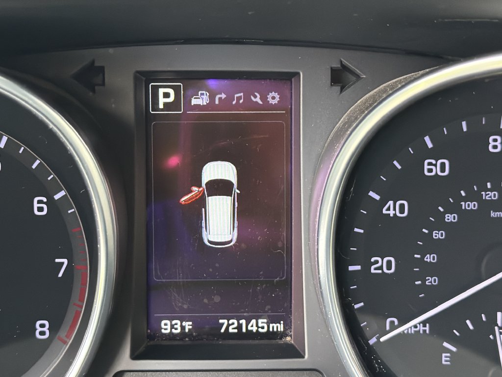 Used 2017 Hyundai Santa Fe FWD image 35