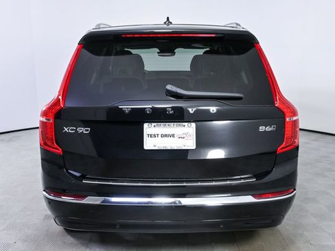 Used 2023 Volvo XC90 B6 Plus AWD/4WD image 32