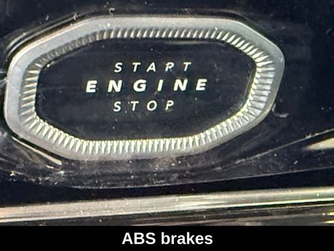 New 2026 Jeep Grand Cherokee Altitude image 19