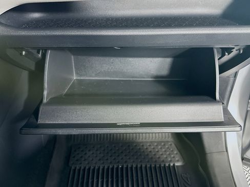 Used 2023 Toyota RAV4 XLE image 32