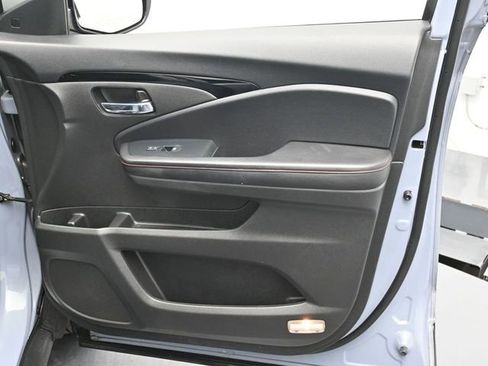 Used 2023 Honda Ridgeline Black Edition image 29