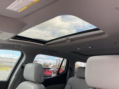 Used 2020 GMC Acadia SLT image 16