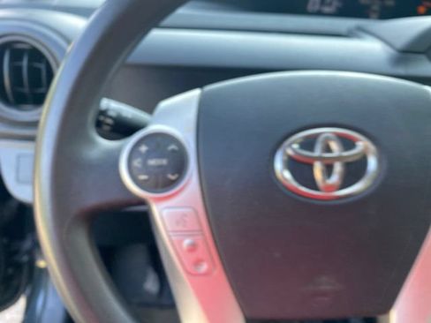 Used 2016 Toyota Prius C One FWD image 18