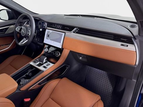 New 2026 Jaguar F-PACE R-Dynamic S image 31