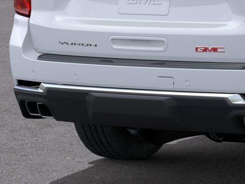 New 2026 GMC Yukon XL Denali w/ Denali Reserve Package AWD/4WD image 14