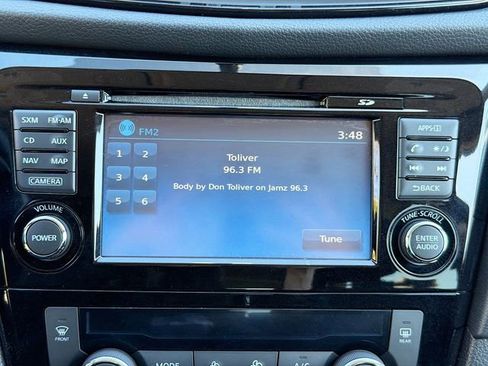 Used 2017 Nissan Rogue SV w/ SV Premium Package AWD/4WD image 14