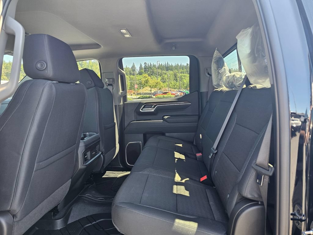 New 2026 Chevrolet Silverado 1500 RST w/ Redline Edition AWD/4WD image 17