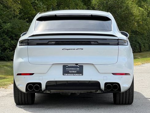 Certified 2025 Porsche Cayenne GTS AWD/4WD image 8
