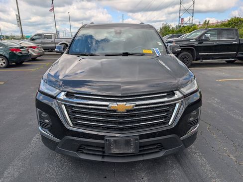 Used 2023 Chevrolet Traverse LT AWD/4WD image 2
