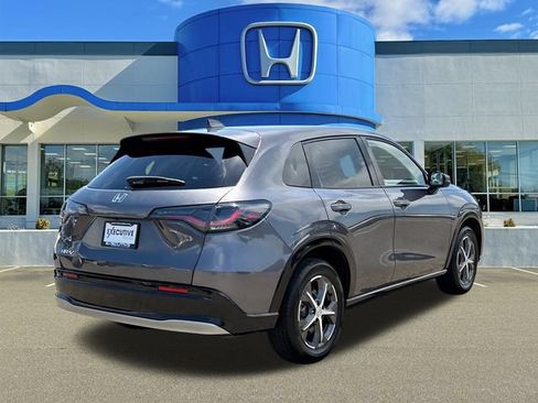 Used 2025 Honda HR-V EX-L image 2