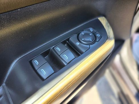 Used 2019 GMC Acadia Denali w/ Technology Package AWD/4WD image 19