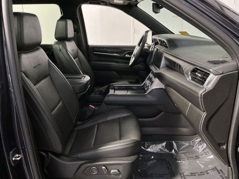 Used 2023 GMC Yukon XL Denali w/ Max Trailering Package AWD/4WD image 28