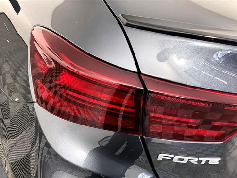 Used 2023 Kia Forte GT-Line w/ GT-Line Premium Package FWD image 28