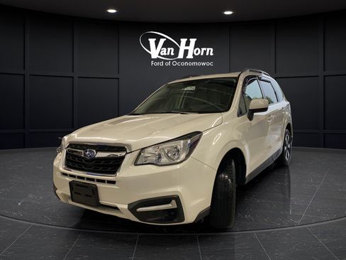 Used 2018 Subaru Forester 2.5i Premium w/ All-Weather Package AWD/4WD image 7