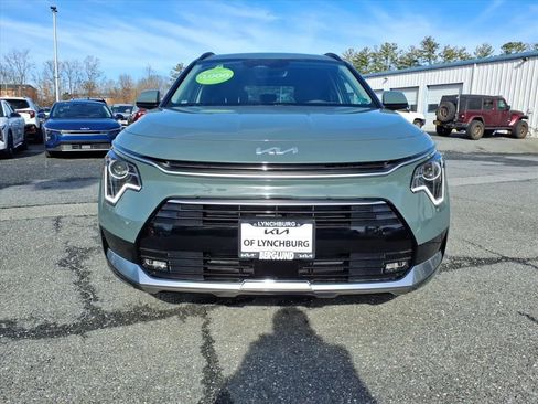 New 2025 Kia Niro EX Touring image 9