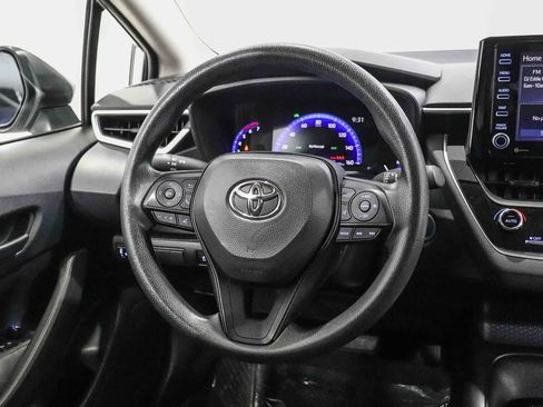 Used 2022 Toyota Corolla LE FWD image 15