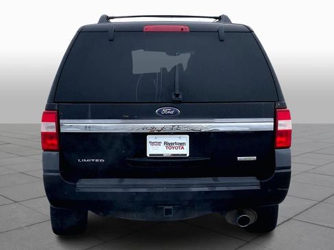 Used 2017 Ford Expedition Limited image 4
