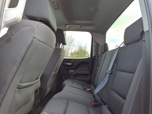 Used 2018 GMC Sierra 2500 SLE w/ HD SLE Preferred Plus Package AWD/4WD image 11