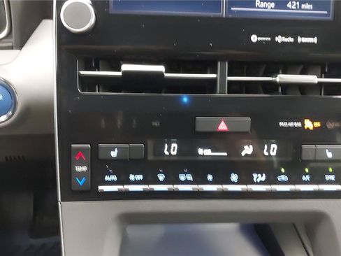 Used 2021 Toyota Avalon XLE w/ Carpet Mat Package (TMS) image 29