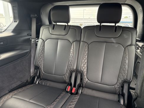Used 2023 Jeep Grand Cherokee L Summit AWD/4WD image 31