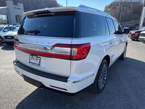 Used 2019 Lincoln Navigator Reserve image 3