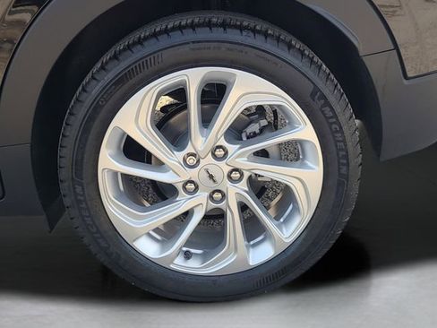 New 2027 Chevrolet Bolt LT FWD image 30