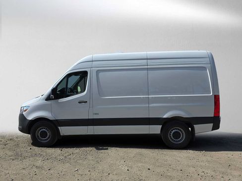Used 2026 Mercedes-Benz Sprinter 2500 image 6
