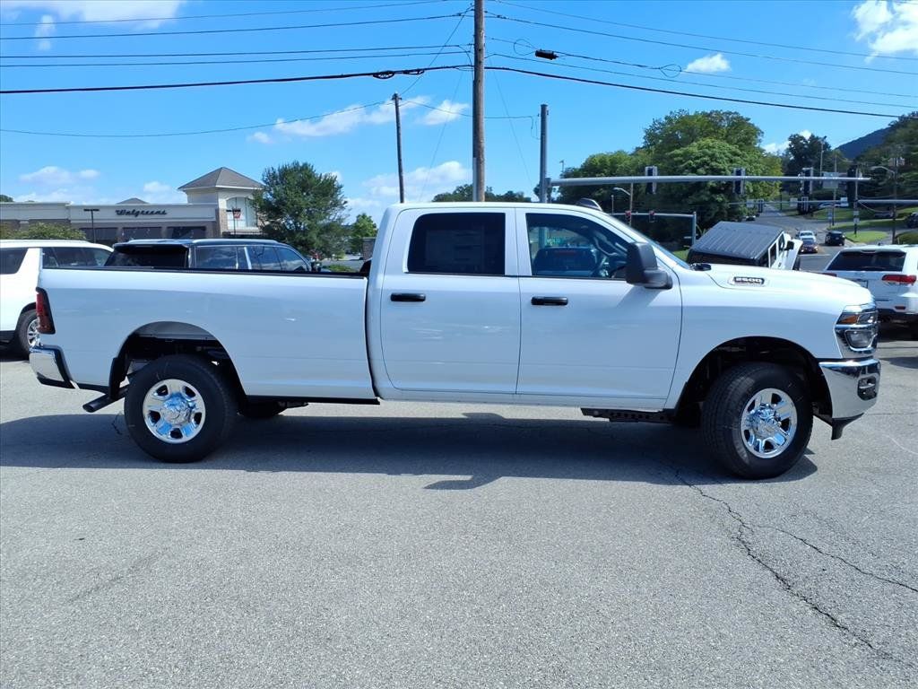New 2026 RAM 2500 Tradesman w/ Chrome Appearance Group AWD/4WD image 3