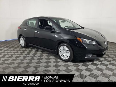 Used 2025 Nissan Leaf S FWD image 1