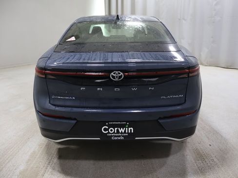 New 2026 Toyota Crown Platinum image 7