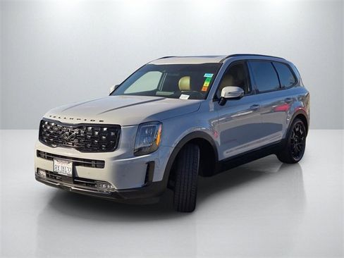 Used 2022 Kia Telluride SX w/ Nightfall Edition Package image 8
