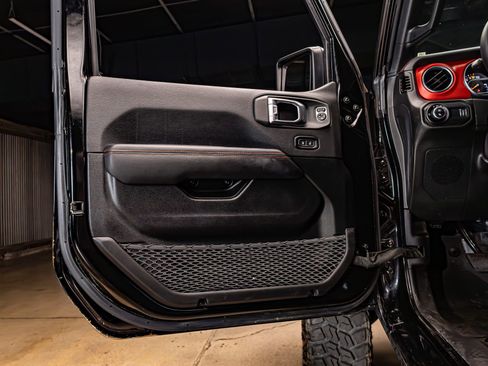 Used 2023 Jeep Gladiator Rubicon w/ LED Lighting Group image 26