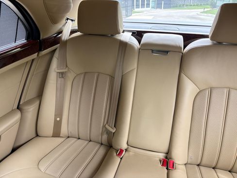Used 2011 Bentley Mulsanne RWD image 19