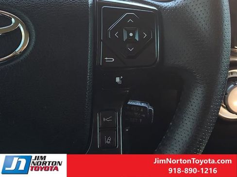 Used 2020 Toyota 4Runner TRD Off-Road image 31