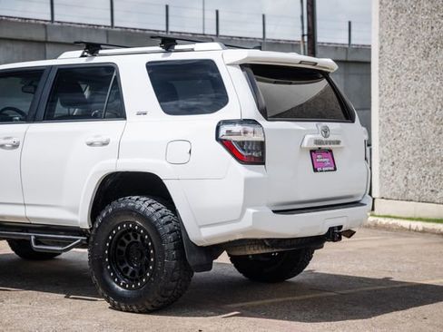 Used 2016 Toyota 4Runner SR5 Premium AWD/4WD image 29