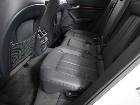 Used 2018 Audi Q5 2.0T Premium AWD/4WD image 17