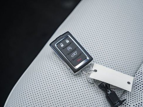 New 2026 Jeep Cherokee Overland image 57