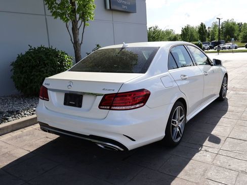 Used 2016 Mercedes-Benz E 400 4MATIC Sedan image 6
