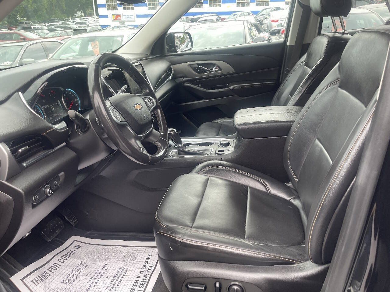 Used 2019 Chevrolet Traverse LT w/ LT Premium Package AWD/4WD image 9
