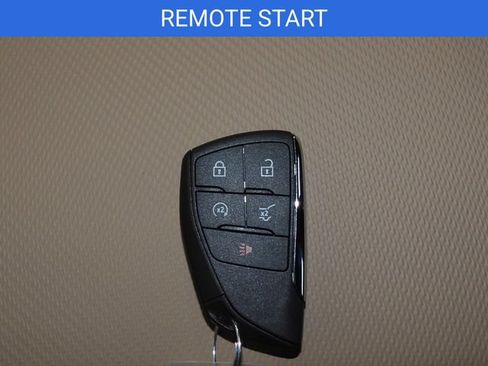 New 2026 Chevrolet Equinox ACTIV w/ Convenience Package III FWD image 3