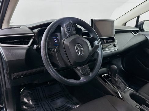 Used 2023 Toyota Corolla LE image 9