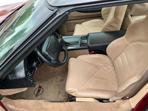 Used 1995 Chevrolet Corvette Coupe RWD image 9