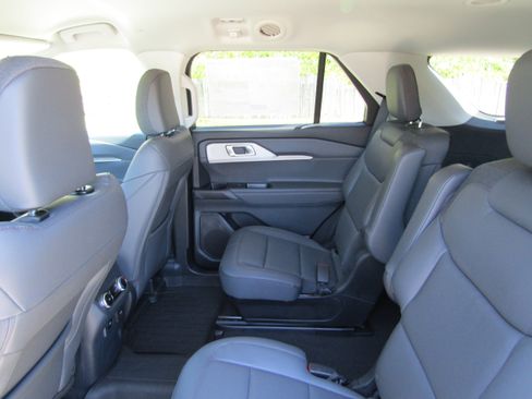 New 2026 Ford Explorer Active w/ Active Comfort Package AWD/4WD image 13