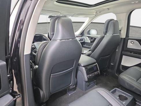 New 2026 Lincoln Aviator Reserve AWD/4WD image 10