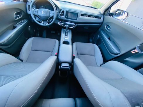 Used 2019 Honda HR-V EX image 30