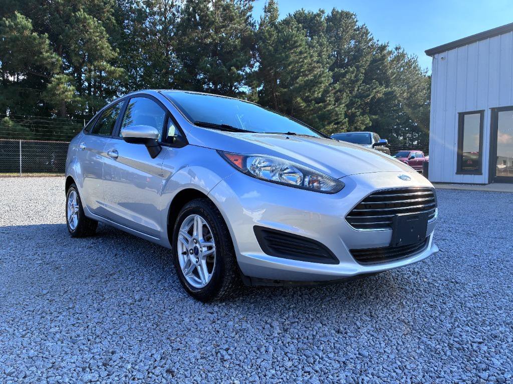 Used 2019 Ford Fiesta SE FWD image 3