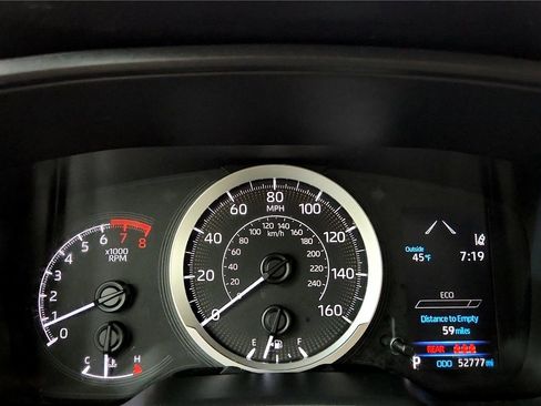 Used 2021 Toyota Corolla LE image 26