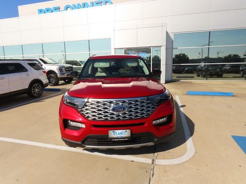 Used 2022 Ford Explorer Platinum w/ Equipment Group 601A image 5