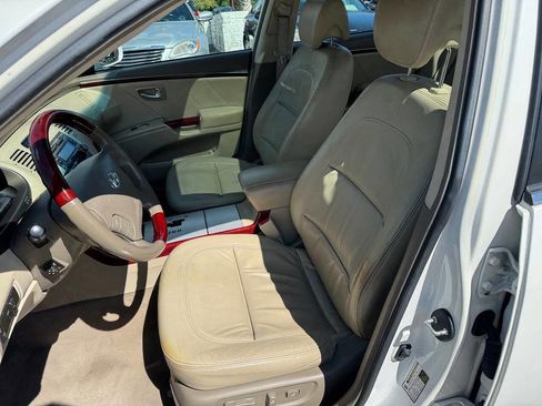 Used 2008 Hyundai Azera Limited image 12